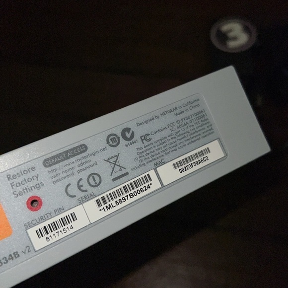 Netgear RangeMax WNR834B Wireless Router - Picture 2 of 2